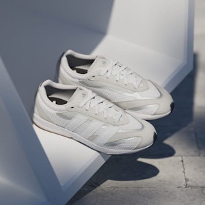 Adidas Lightblaze LP Sepatu Abu-Abu/Putih Cloud/Perak Metalik JS3197 Purchase Adidas Lightblaze LP Sepatu Abu-Abu/Putih Cloud/Perak Metalik JS3197