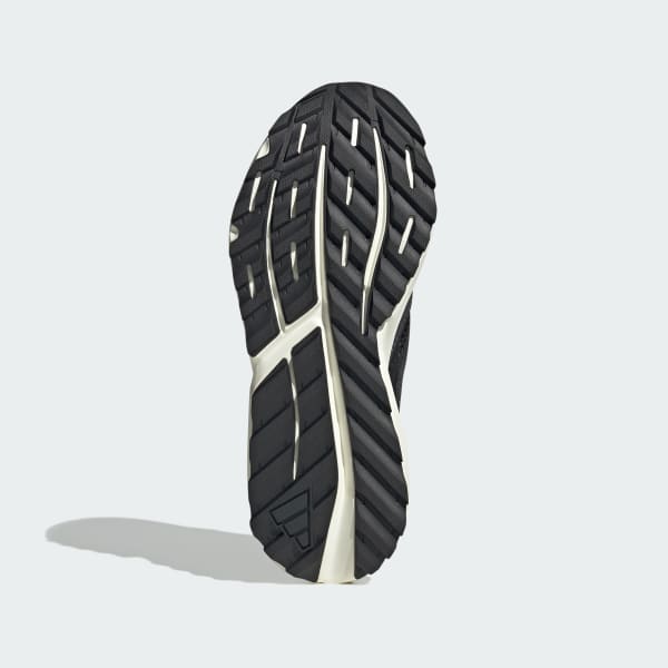 Lookbook 아디다스 라이트블레이즈 비스타 카본/코어 블랙/그레이 식스 HP6961