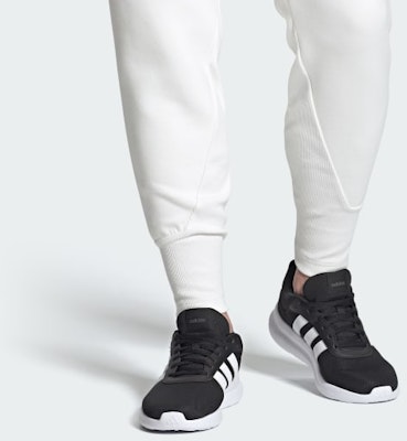 adidas Lite Racer 4.0 'Negro Core' IE6133 Lookbook adidas Lite Racer 4.0 'Negro Core' IE6133