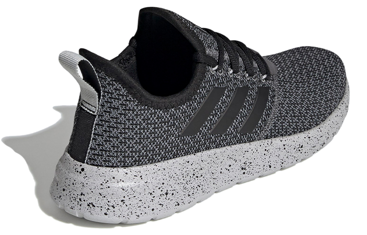 Shop 아디다스 라이트 레이서 RBN '블랙 그레이' EE8269