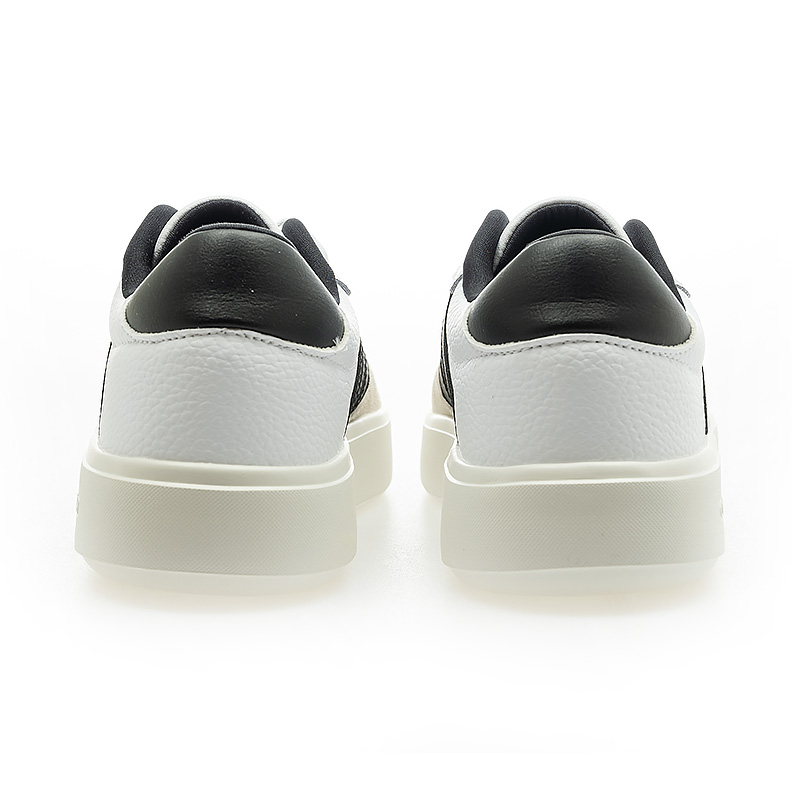 Lookbook 阿迪达斯 LiteCourt 休闲运动鞋 JS3875