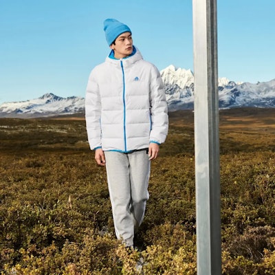 아디다스 로고 화이트 패딩 자켓 후드 긴팔 男女 HZ2595 Purchase 아디다스 로고 화이트 패딩 자켓 후드 긴팔 男女 HZ2595