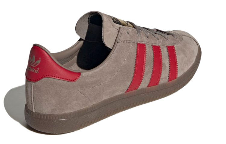 Shop adidas Lone Star Coklat Ringkas GW5762