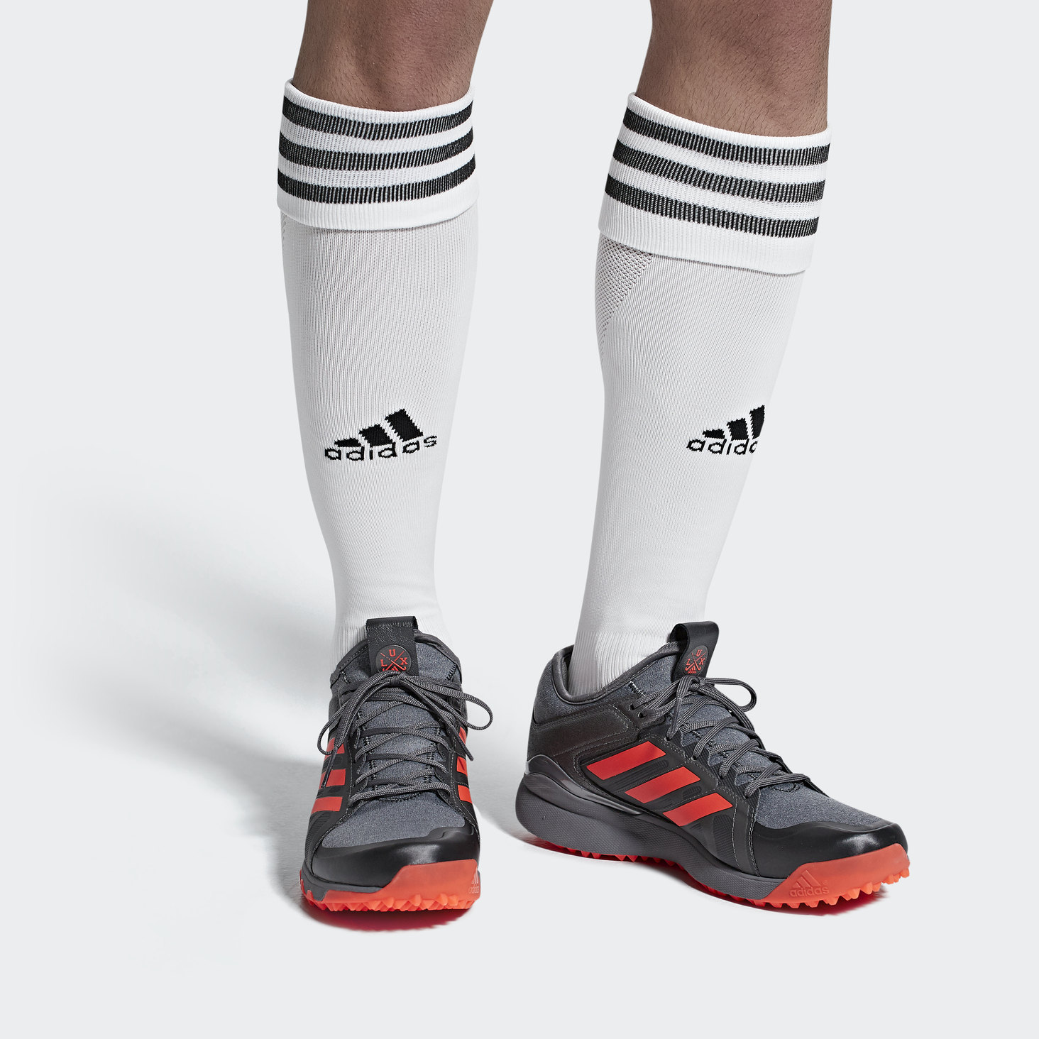 Sizing 아디다스 럭스 블랙레드 (Adidas Lux Black Red) AC8770