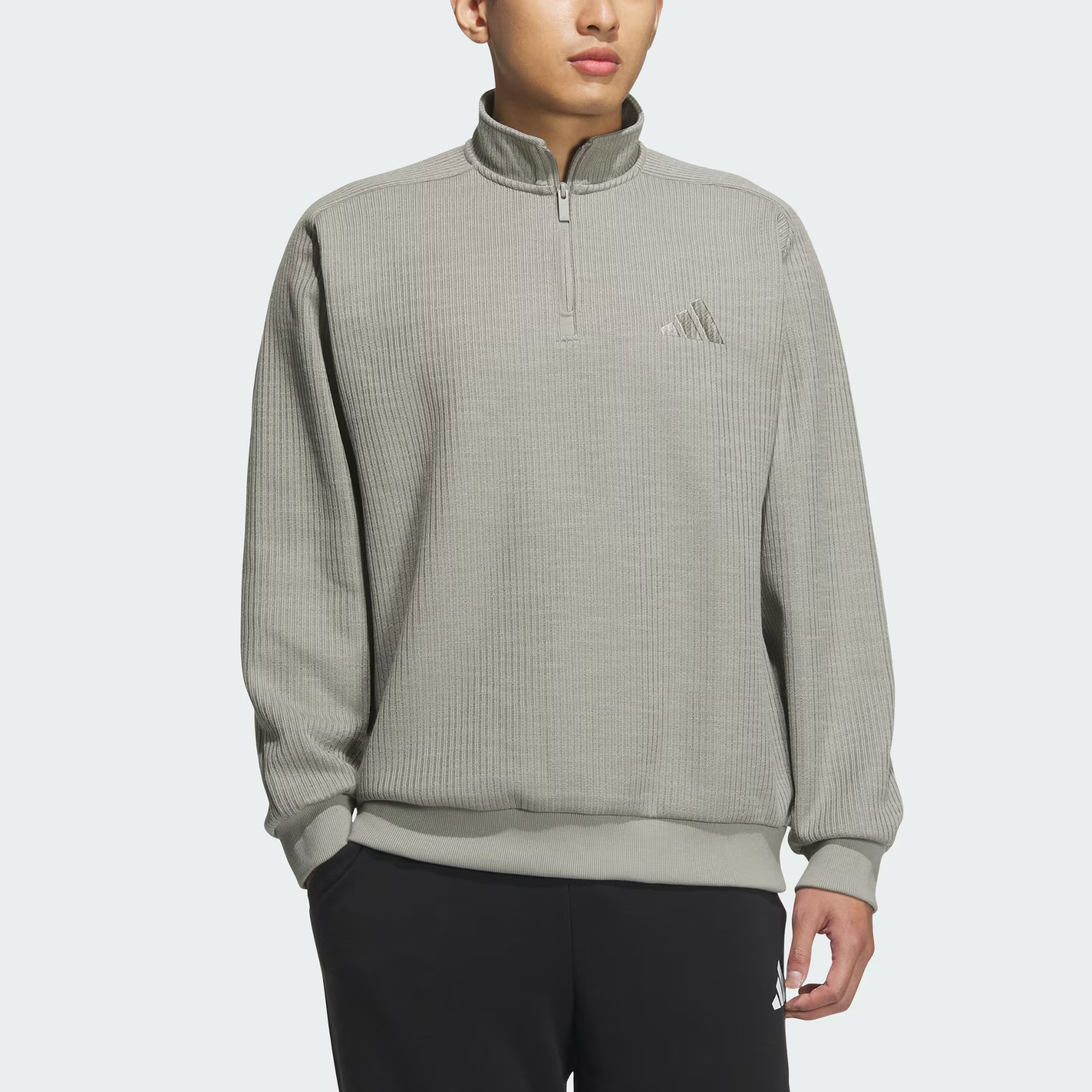 Lookbook adidas 男款 M MH 半拉鍊寬鬆版型石灰色套頭運動衫 JY6950