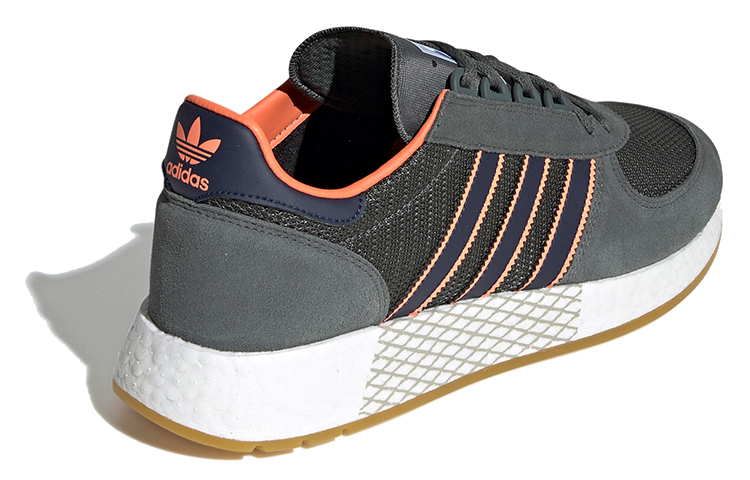 Lookbook adidas Marathon Tech 'Legend Ivy Gum' - Kasut Lari Legenda Ivy Gum EE5630