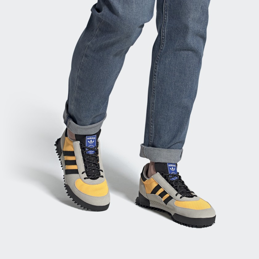 Sizing adidas Marathon TR 'Solar Gold Hitam' FW9172