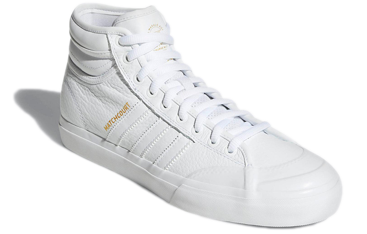 Lookbook adidas originals Matchcourt High Rx2 經典舒適耐磨滑板鞋 亮白