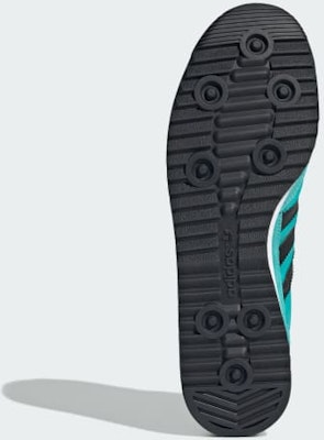 Adidas Mercedes-AMG Petronas F1 Team SL 72 RS Putih/Hitam/Perak Metalik JQ1783 Lookbook Adidas Mercedes-AMG Petronas F1 Team SL 72 RS Putih/Hitam/Perak Metalik JQ1783