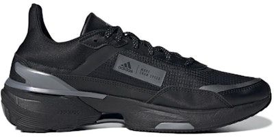 adidas MTS Cozy Tahan Lasak Hitam HQ6111 Order adidas MTS Cozy Tahan Lasak Hitam HQ6111