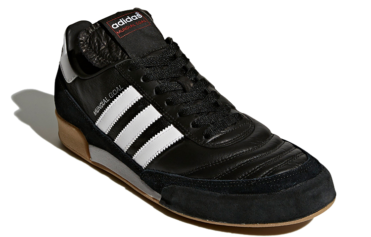 Lookbook adidas originals Mundial Goal In 黑白