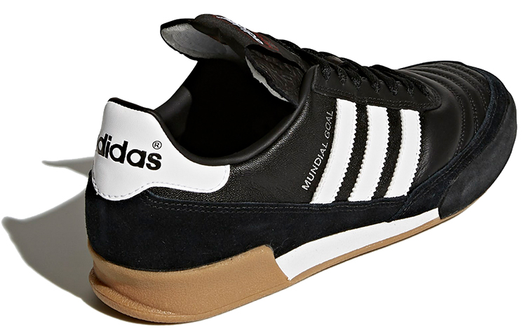 Shop adidas originals Mundial Goal In 黑白