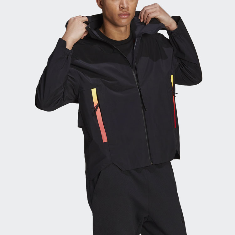 Lookbook 阿迪达斯Myshelter R.R户外字母连帽夹克黑色 GT0352