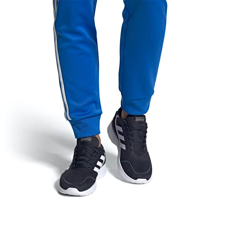 Details for 아디다스 네브제드 블랙 화이트  (adidas Nebeujedeu Beullaek Hwaiteu) EG3694