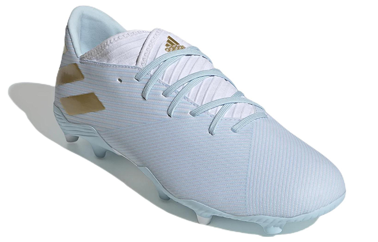 Lookbook adidas Nemeziz Messi 19.3 低筒抗磨足球鞋 淺藍色
