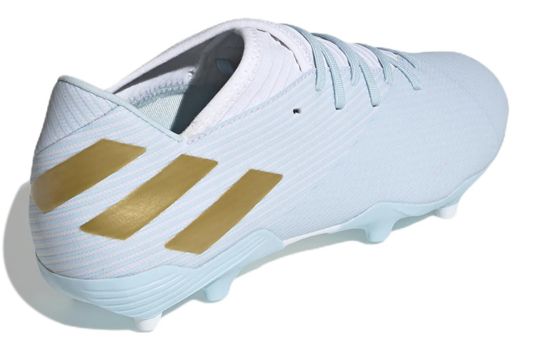 Shop adidas Nemeziz Messi 19.3 低筒抗磨足球鞋 淺藍色
