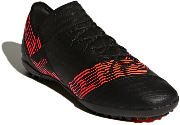 아디다스 네메시즈 탱고 17.3 TF 검/빨 (터프화) CP9098 Lookbook 아디다스 네메시즈 탱고 17.3 TF 검/빨 (터프화) CP9098