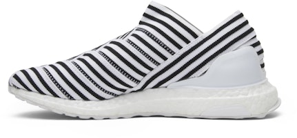 adidas Nemeziz Tango 17+ UltraBoost Agility Trainer Putih Hitam CG3656 Lookbook adidas Nemeziz Tango 17+ UltraBoost Agility Trainer Putih Hitam CG3656