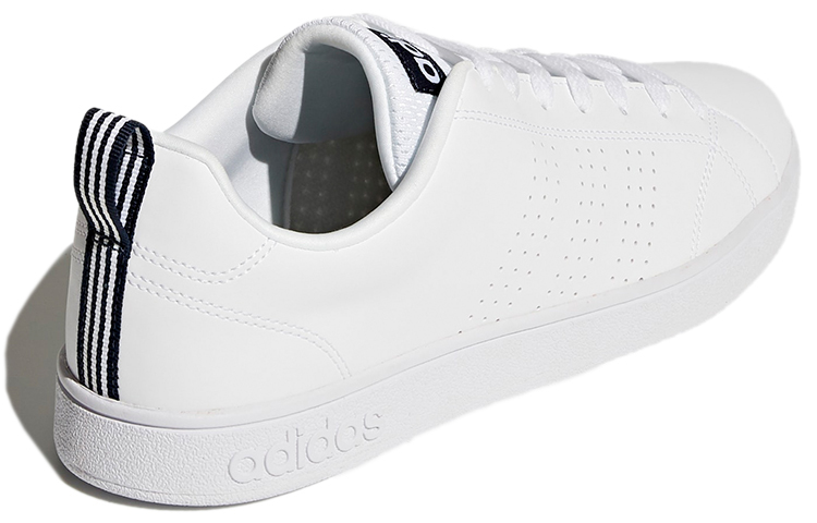 Shop adidas neo 優勢淨化Vs 白色 男女款