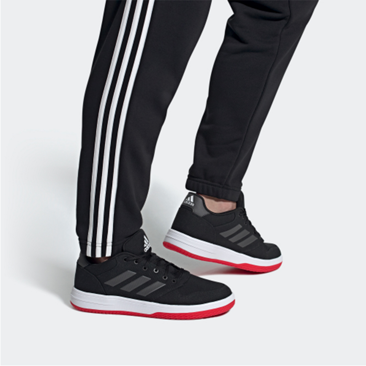 Sizing adidas Neo Gametalker ''Zwart Grijs Roze'' FW2135