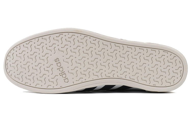 Purchase adidas neo Caflaire 低筒 滑板鞋 男款 白灰