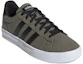 Lookbook adidas neo Daily 2.0 Verde Militar EE7826