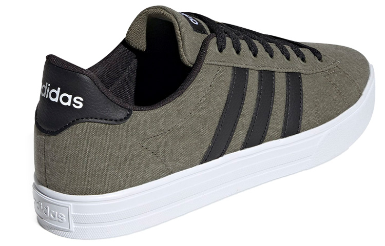 Shop adidas neo Daily 2.0 Verde Militar EE7826