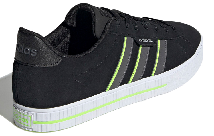 Shop adidas neo Daily 3.0 低筒 板鞋 男款 黑白綠