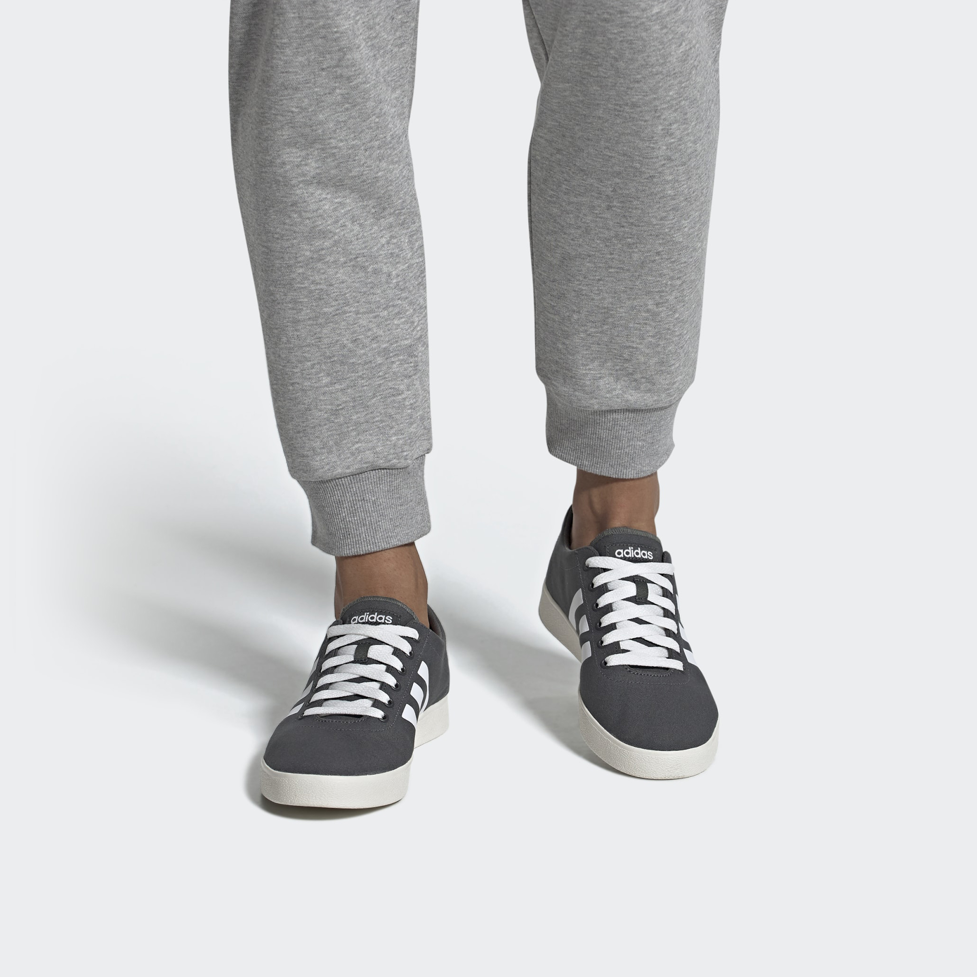 Sizing adidas neo Easy Vulc 2.0 ''Gris Blanc'' EG4033