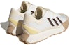 Shop 아디다스 네오 퓨처 믹서 슈즈 '화이트 카키' IF8366