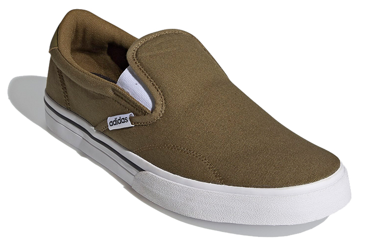 Lookbook adidas neo Kurin Bruin H04980