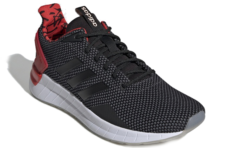 Lookbook adidas Neo Questar Ride Schwarz/Rot F37008