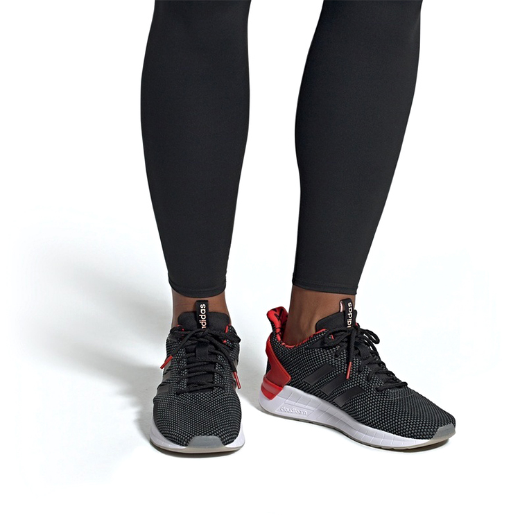 Sizing adidas Neo Questar Ride Schwarz/Rot F37008