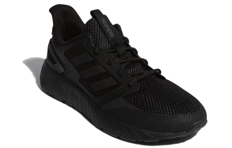 Lookbook adidas neo Questarstrike Climacool 黑色透氣跑鞋