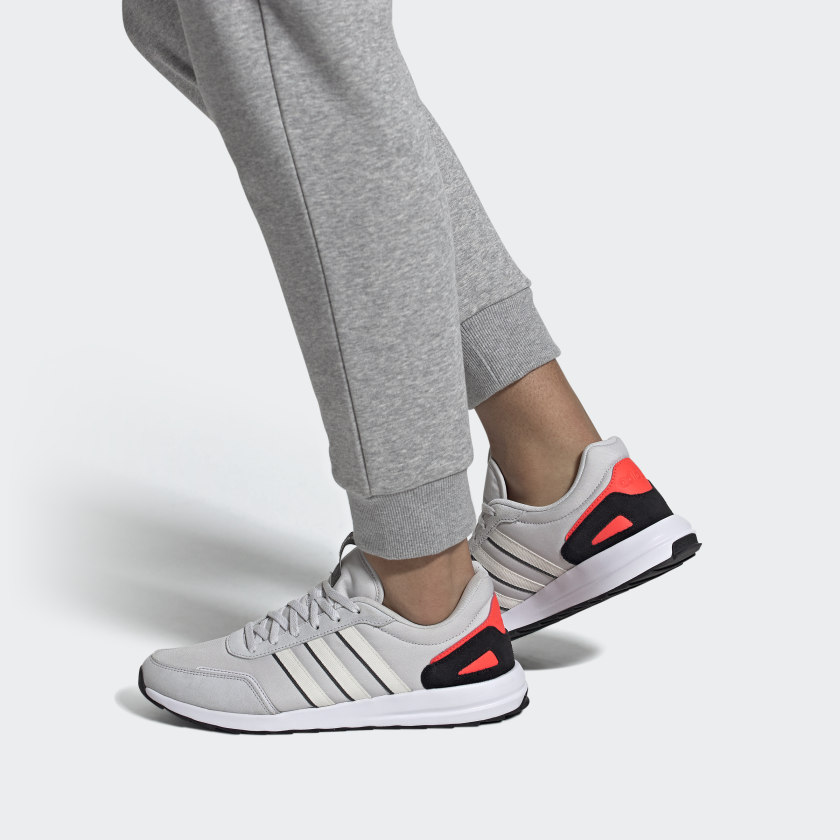 Sizing adidas Neo Retrorun ''Grigio Nero Bianco'' FV7029