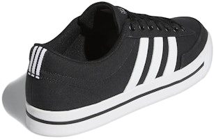 adidas neo Retrovulc 防滑耐磨 低筒 板鞋 男款 黑白 Shop adidas neo Retrovulc 防滑耐磨 低筒 板鞋 男款 黑白