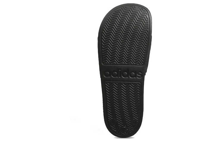 Shop 愛迪達neo Swenn 运动休闲拖鞋 黑