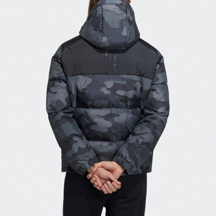 Shop adidas Neo 冬季黑色迷彩全拉鍊短版羽絨外套 H45239