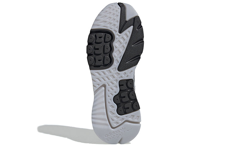 Purchase ナイトジョガー "シルバーメタリック" EE5851