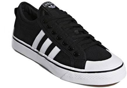 阿迪达斯 Nizza '核心黑' CQ2332 Lookbook 阿迪达斯 Nizza '核心黑' CQ2332