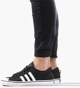 阿迪达斯 Nizza '核心黑' CQ2332 Sizing 阿迪达斯 Nizza '核心黑' CQ2332