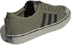 Shop adidas originals Nizza 舒適透氣 低筒休閒板鞋 軍綠