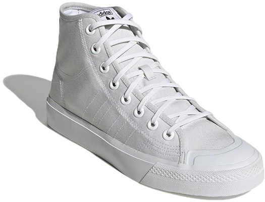 阿迪达斯 Nizza Hi '白黑' 高帮运动鞋 GV7607 Lookbook 阿迪达斯 Nizza Hi '白黑' 高帮运动鞋 GV7607