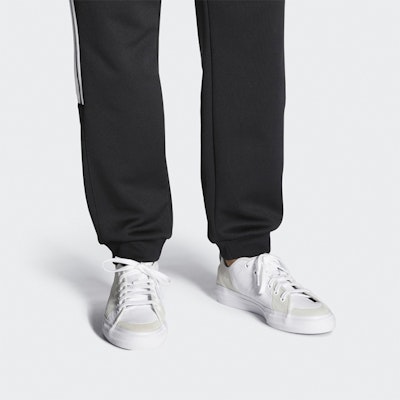 adidas Nizza RF 'Crystal White' FW5205 Sizing adidas Nizza RF 'Crystal White' FW5205