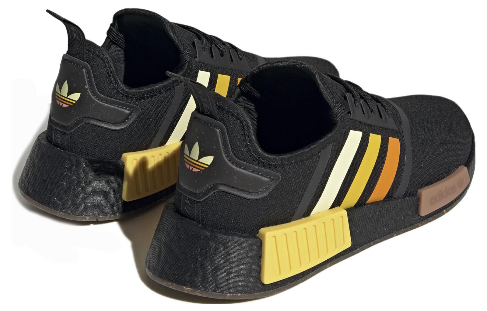 Lookbook adidas NMD_R1 'Negro Arcilla Estrata' HQ4561