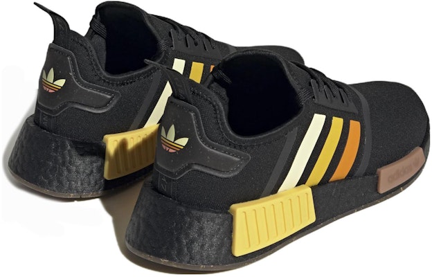 NMD_R1 ブラッククレイストラタ (NMD_R1 Burakku Kurei Surata) HQ4561 Lookbook NMD_R1 ブラッククレイストラタ (NMD_R1 Burakku Kurei Surata) HQ4561