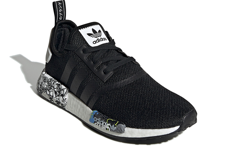Lookbook アディダス NMD_R1 "ブラック グラフィティ" EH0779