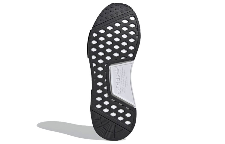 Purchase 아디다스 NMD_R1 '블랙 화이트' FX1033