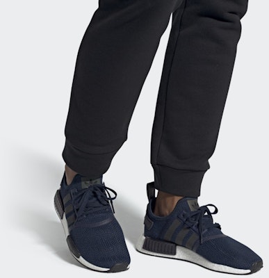 アディダス NMD_R1 「カレッジネイビー」 EG7185 Sizing アディダス NMD_R1 「カレッジネイビー」 EG7185