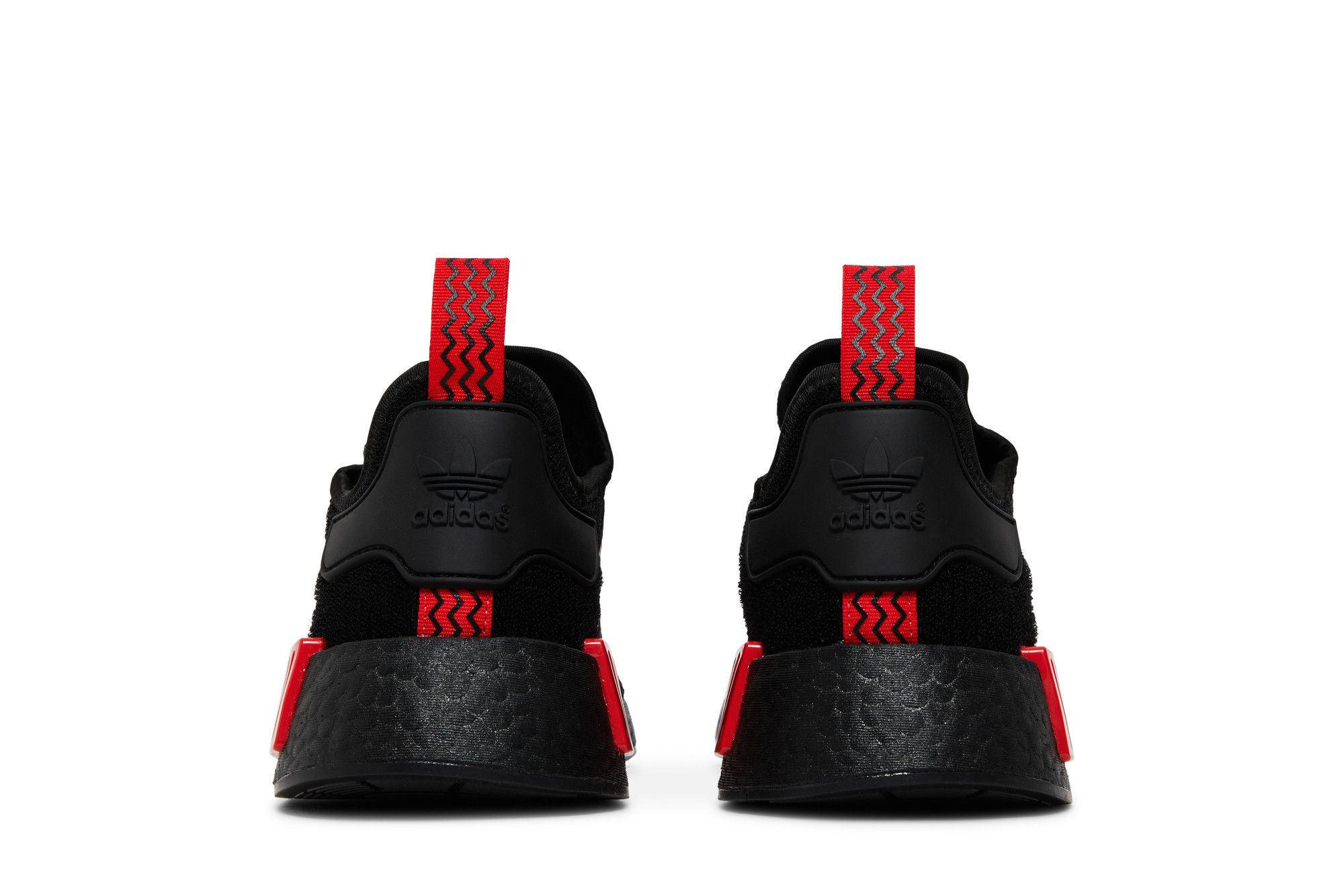 Sizing 阿迪达斯 NMD_R1 '黑红核心' GV8422